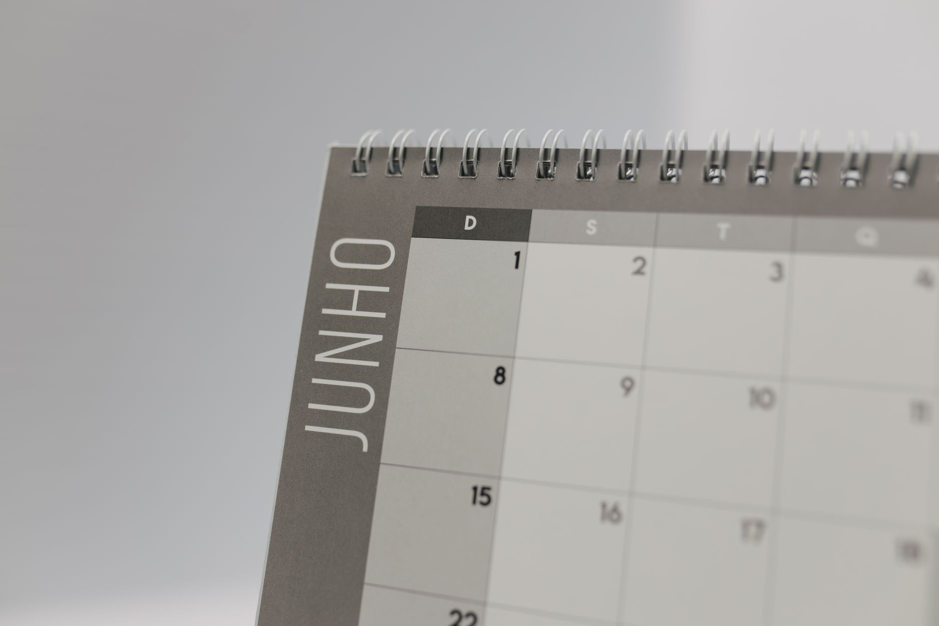 Calendrier mural utilisé pour planifier les échéances des élections du CSE